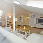 Imperial Apartments - Nautica